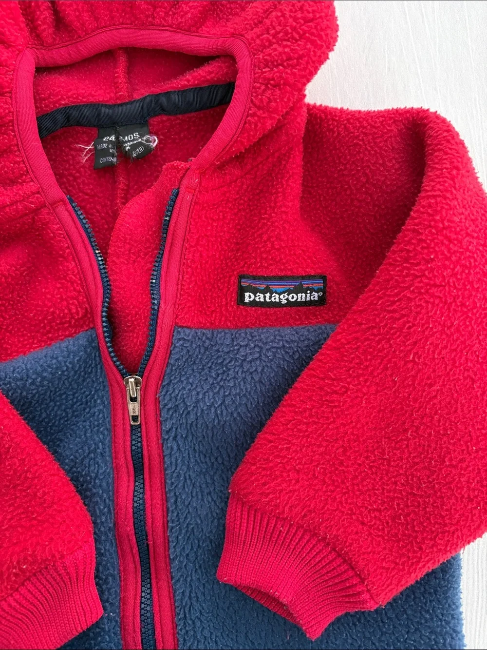 Patagonia Vintage Baby Synchilla Fleece Hoodie 24 Months Red Navy Colorblock